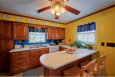 331 Winfield Rd, Cabot, PA 16023 - Photo 6