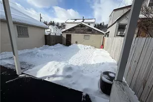 250 Kennedy Ave, East Vandergrift, PA 15642 - Photo 40