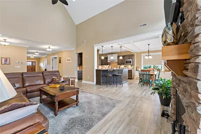 719 Mission Hills Dr, Cecil, PA 15317 - Photo 8