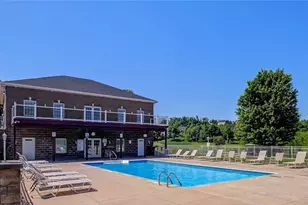 1056 Lakeside Dr, McDonald, PA 15057 - Photo 6