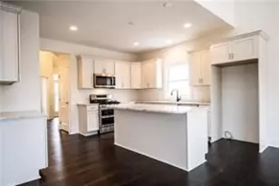 1056 Lakeside Dr, McDonald, PA 15057 - Photo 12