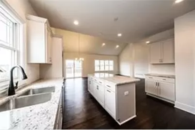 1056 Lakeside Drive, McDonald, PA 15057 - Photo 14