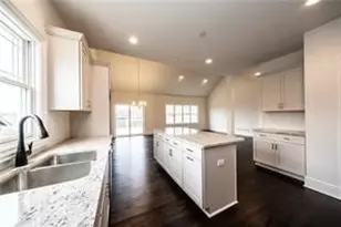 1056 Lakeside Dr, McDonald, PA 15057 - Photo 14