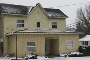 300 Meyers Ave, Meyersdale Boro, PA 15552 - Photo 1