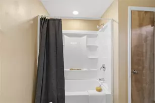 230 Clairmont St, Irwin, PA 15642 - Photo 36