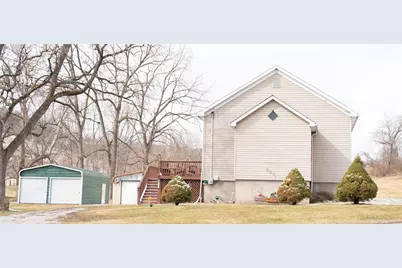 2271 Garards Fort Rd, Franklin Township, PA 15370 - Photo 4