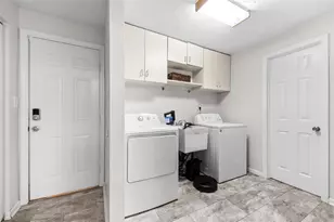 3949 Laurel Oak Cir, Murrysville, PA 15668 - Photo 24