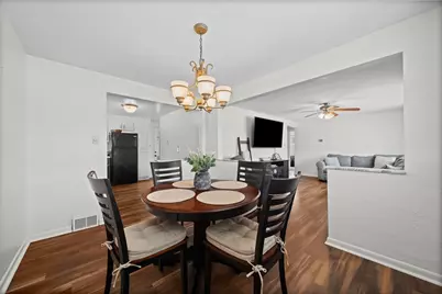 106 Windsor Dr, Hempfield Township, PA 15642 - Photo 8