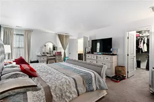 224 Foxwood Rd, Moon/Crescent Twp, PA 15108 - Photo 12