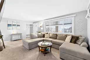 5224 Meadowcrest Rd, Pittsburgh, PA 15236 - Photo 2