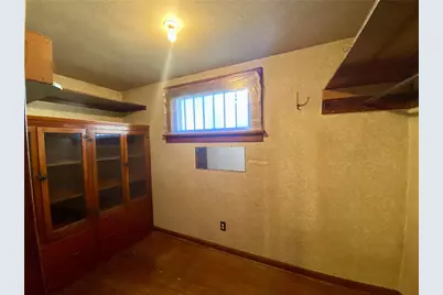 3 E Leasure, New Castle, PA 16105 - Photo 8