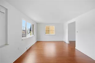 513 Garden Ct, Braddock, PA 15104 - Photo 8