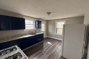 618 Farnsworth Ave, Clairton, PA 15025 - Photo 2