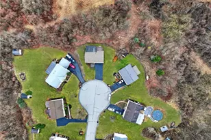 908 Princeton Dr, South Fayette, PA 15057 - Photo 2