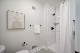 100 Summerlawn Dr, Bell Acres, PA 15143 - Photo 22