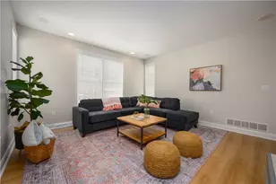 100 Summerlawn Dr, Bell Acres, PA 15143 - Photo 12