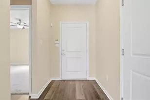 2046 Sir Patrick Dr, Cecil, PA 15057 - Photo 6