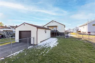 207 Jane St, Centerville, PA 15358 - Photo 6