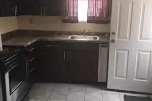 1918 Sarah St, Pittsburgh, PA 15203 - Photo 6