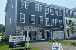 761 Olivia St, Collier Township, PA 15205 - Photo 1