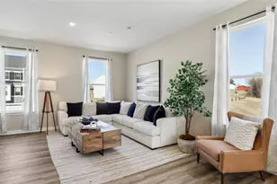 761 Olivia St, Collier Township, PA 15205 - Photo 6