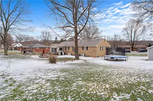 114 Orchard Hilands Dr, Venetia, PA 15367 - Photo 2