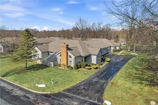 76 Stone Ridge Blvd, Hermitage, PA 16148 - Photo 4