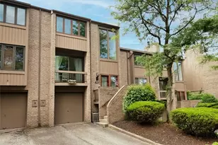 132 Locust Ct, Pittsburgh, PA 15237 - Photo 1