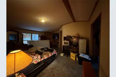 421 E Twin Ln, Clay Township, PA 16057 - Photo 12