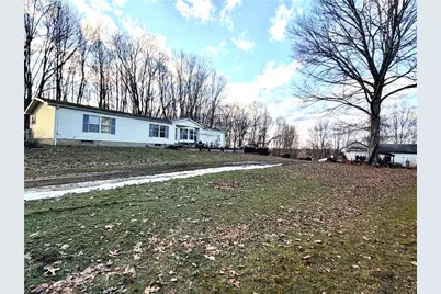 421 E Twin Ln, Slippery Rock, PA 16057 - Photo 1