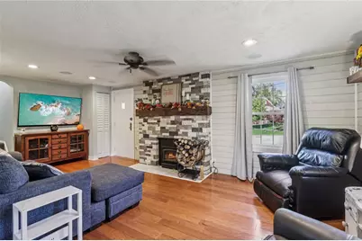 473 McCully St, White Oak, PA 15131 - Photo 4