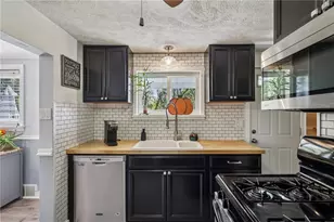 473 McCully St, White Oak, PA 15131 - Photo 6