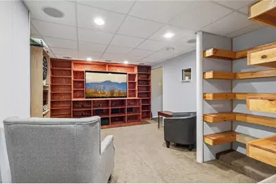 473 McCully St, White Oak, PA 15131 - Photo 18