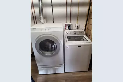 320 Kenmont Ave, Pittsburgh, PA 15216 - Photo 18