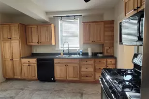 320 Kenmont Ave, Pittsburgh, PA 15216 - Photo 8