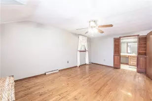 6077 Great Dane Dr, Bethel Park, PA 15102 - Photo 20