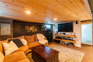 627 Tulip Dr, New Brighton, PA 15066 - Photo 28