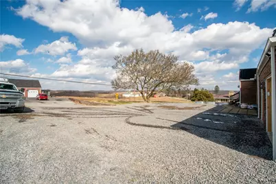 627 Tulip Drive, New Brighton, PA 15066 - Photo 34