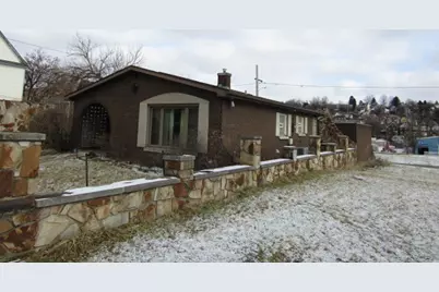 219 Camp Ave, Braddock, PA 15104 - Photo 4