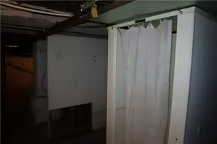 823 Crest Ave, Charleroi Boro, PA 15022 - Photo 22