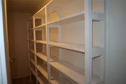 823 Crest Ave, Charleroi Boro, PA 15022 - Photo 14