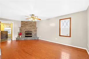 2533 Mayfield Ave, Harmony Township, PA 15003 - Photo 12