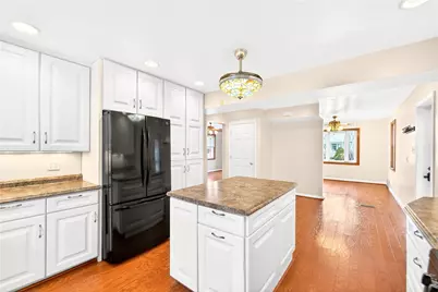 2533 Mayfield Ave, Harmony Township, PA 15003 - Photo 8