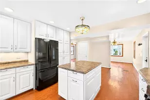 2533 Mayfield Ave, Harmony Township, PA 15003 - Photo 8