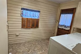 1945 Morris St, South New Castle Boro, PA 16102 - Photo 6