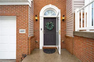 227 Maple Ridge, Cecil, PA 15317 - Photo 2