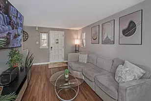 506 Somerville, Scott Township, PA 15243 - Photo 4