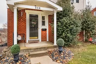 506 Somerville, Scott Township, PA 15243 - Photo 2