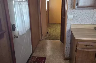 638 Lynn St, Hempfield Township, PA 15601 - Photo 10