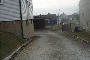 638 Lynn St, Hempfield Township, PA 15601 - Photo 2